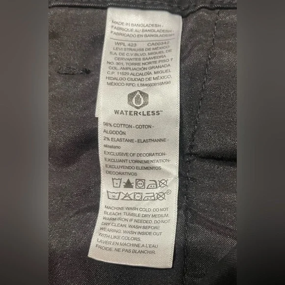 Levis Signature S67 Jeans Mens Black 30x32 Athletic Straight Leg
Zipper Pocket - Picture 8 of 10